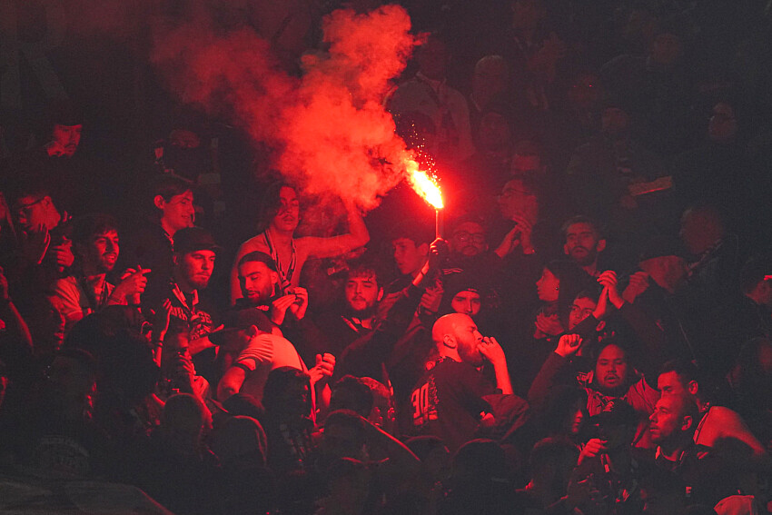Ferveur des supporters du PSG au Parc des Princes.