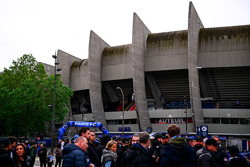 Supporters du Paris Saint-Germain au Parc des Princes.